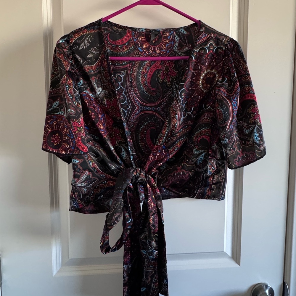 SHEIN Multicolor Paisley Tie-Front Blouse